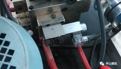 循環(huán)水泵房液控蝶閥調(diào)節(jié)說(shuō)明(圖4) 陽(yáng)光講堂丨循泵房液控蝶閥(圖6)